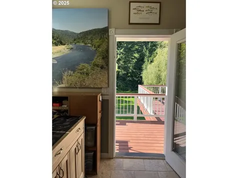 88098 Riverview Avenue Mapleton OR 97453