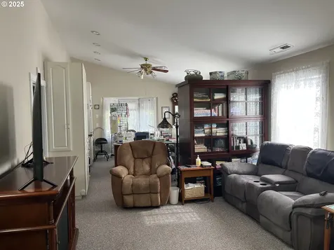 88098 Riverview Avenue Mapleton OR 97453