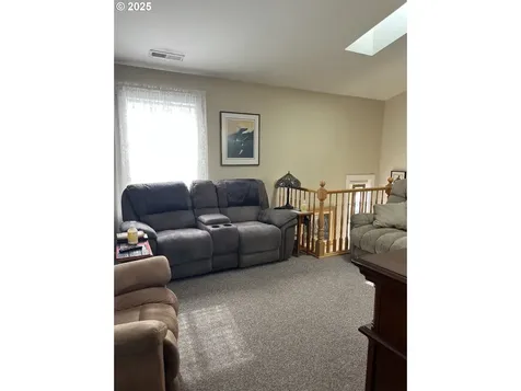 88098 Riverview Avenue Mapleton OR 97453