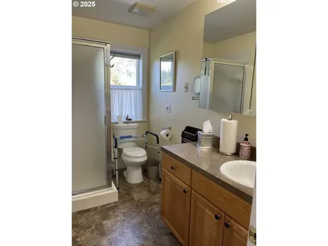 88098 Riverview Avenue Mapleton OR 97453