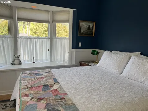 88098 Riverview Avenue Mapleton OR 97453