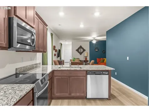 1411 W 16th Avenue La Center WA 98629