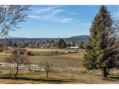 3249 NE Yellowpine Road Prineville OR 97754