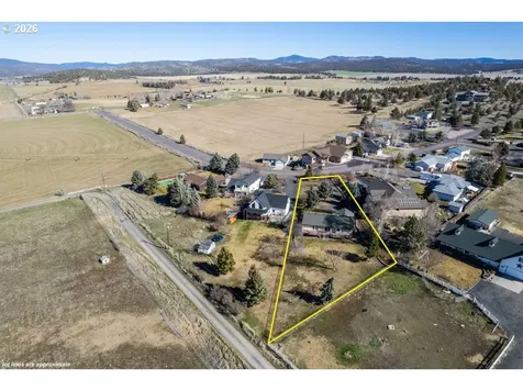 3249 NE Yellowpine Road Prineville OR 97754