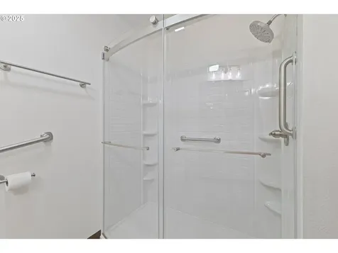 1200 E Johnson Court Newberg OR 97132