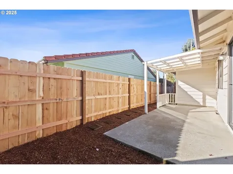 1200 E Johnson Court Newberg OR 97132