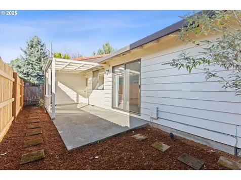 1200 E Johnson Court Newberg OR 97132