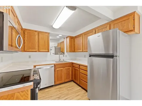 1200 E Johnson Court Newberg OR 97132