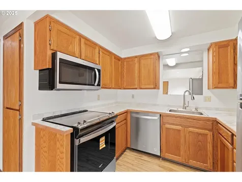 1200 E Johnson Court Newberg OR 97132