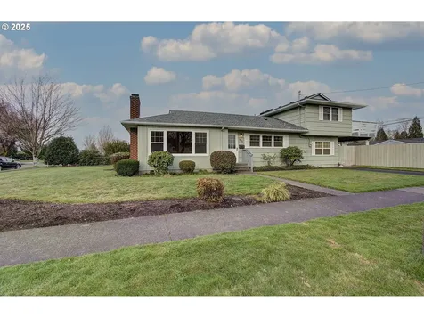 703 28th Avenue Longview WA 98632