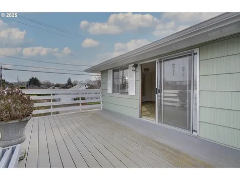 703 28th Avenue Longview WA 98632