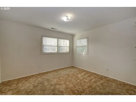 703 28th Avenue Longview WA 98632