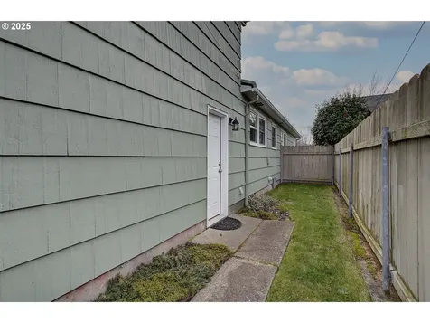 703 28th Avenue Longview WA 98632