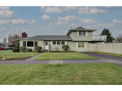 703 28th Avenue Longview WA 98632