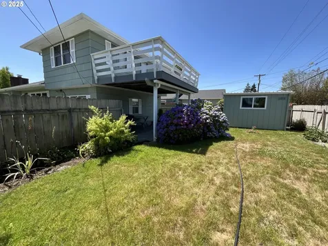 703 28th Avenue Longview WA 98632