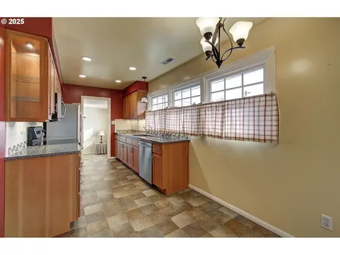 703 28th Avenue Longview WA 98632
