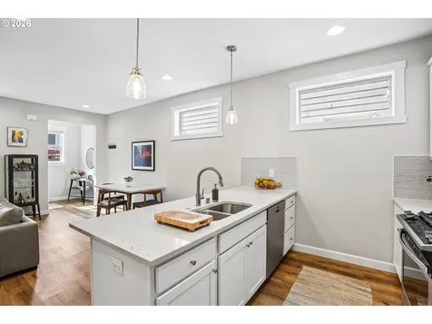 13715 NW 7th Place Vancouver WA 98685