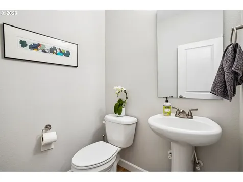 13715 NW 7th Place Vancouver WA 98685