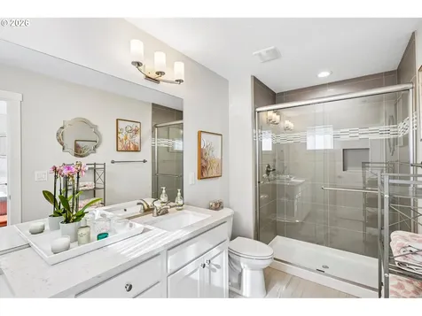 13715 NW 7th Place Vancouver WA 98685