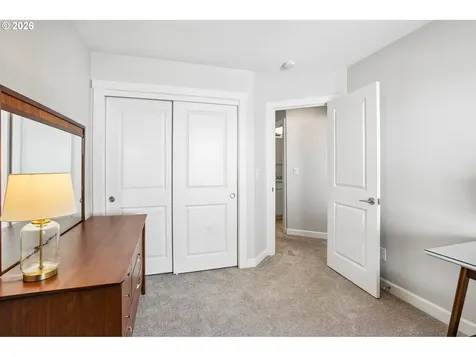 13715 NW 7th Place Vancouver WA 98685