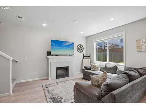 201 Kindre Street St. Helens OR 97051