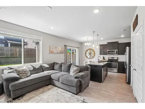 201 Kindre Street St. Helens OR 97051