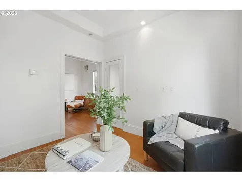 322 S Whitaker Street Portland OR 97239
