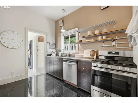 322 S Whitaker Street Portland OR 97239