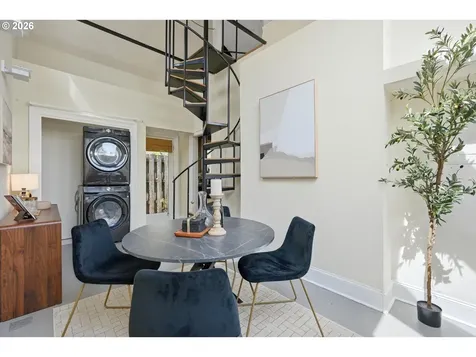 322 S Whitaker Street Portland OR 97239