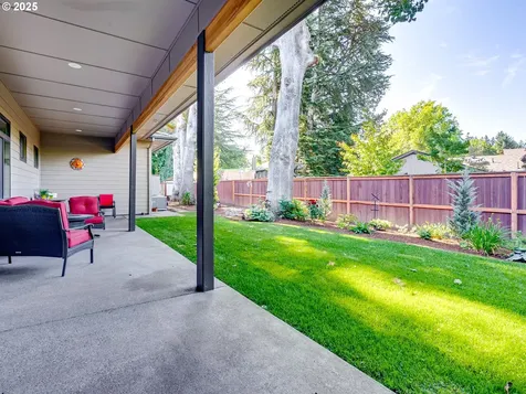 1154 SW Russ Lane Mcminnville OR 97128