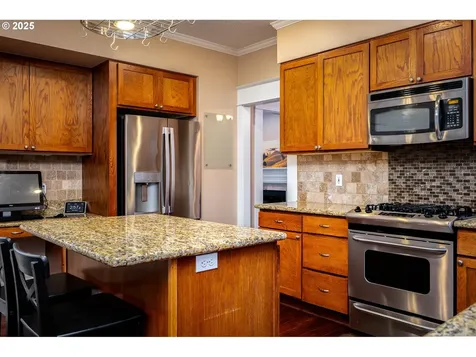 20848 SW Lillian Court Beaverton OR 97007