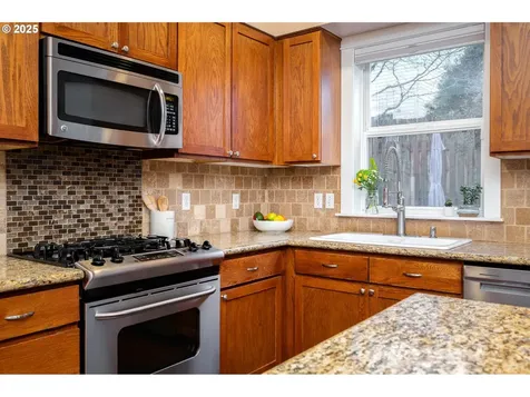20848 SW Lillian Court Beaverton OR 97007