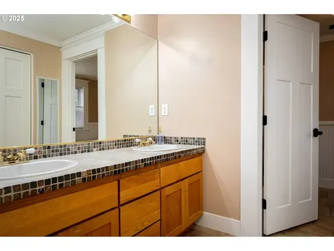 20848 SW Lillian Court Beaverton OR 97007