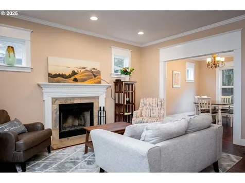 20848 SW Lillian Court Beaverton OR 97007