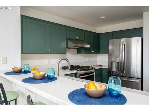42002 NW Elmhurst Court Banks OR 97106