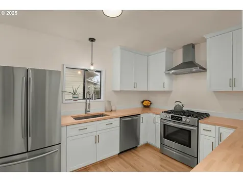 2941 NE 35th Avenue Portland OR 97212