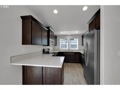 463 35th Street Springfield OR 97478