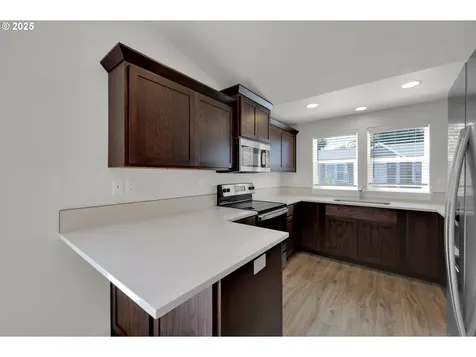 463 35th Street Springfield OR 97478