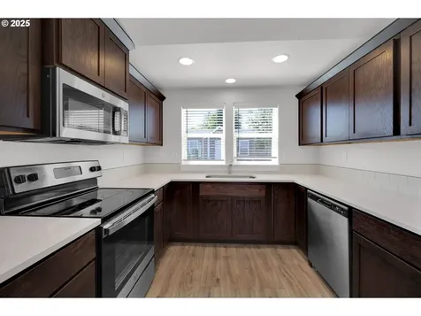 463 35th Street Springfield OR 97478