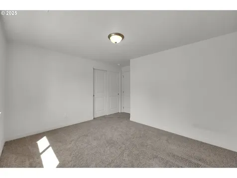 463 35th Street Springfield OR 97478