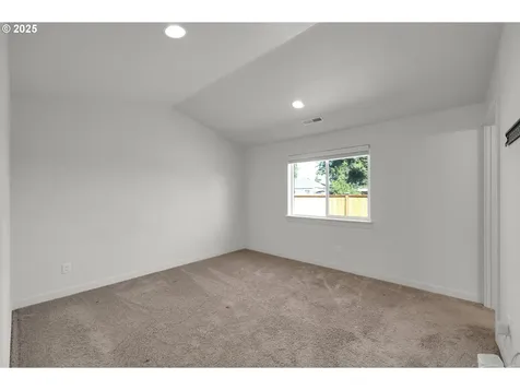 463 35th Street Springfield OR 97478