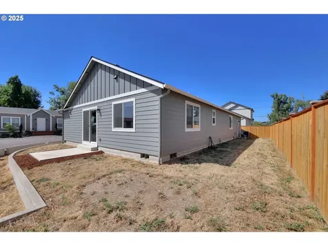 463 35th Street Springfield OR 97478