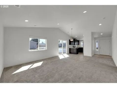 463 35th Street Springfield OR 97478