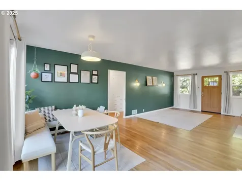 12340 SW Faircrest Street Portland OR 97225