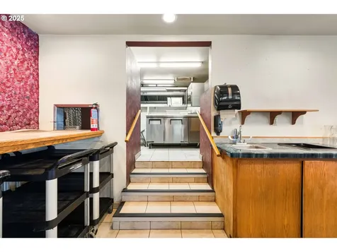 145 2nd Street Bandon OR 97411