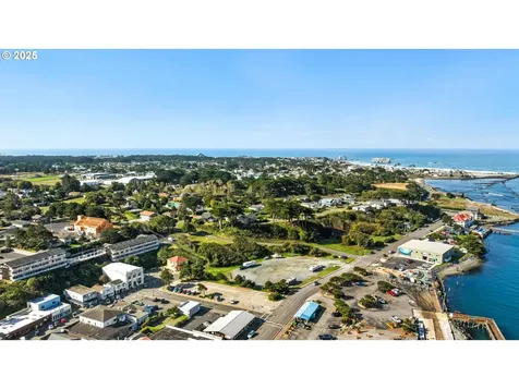 145 2nd Street Bandon OR 97411