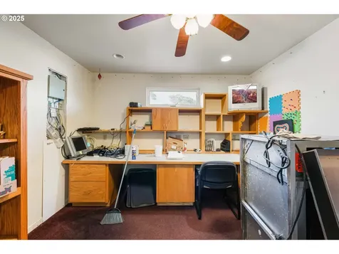 145 2nd Street Bandon OR 97411