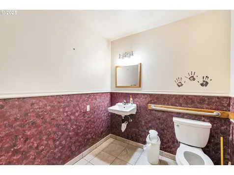 145 2nd Street Bandon OR 97411