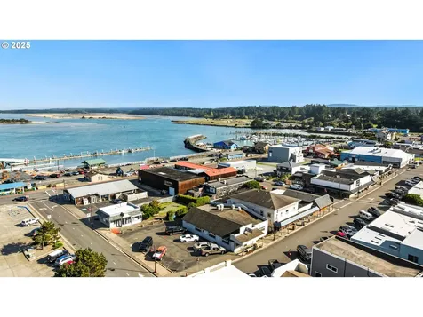 145 2nd Street Bandon OR 97411