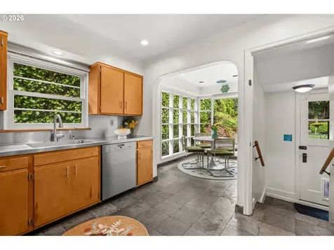 6544 SE 36th Avenue Portland OR 97202